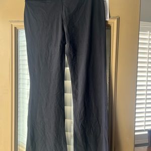 Athleta studio flare 1x NWT